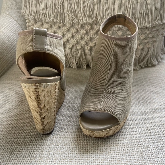 Stuart Weitzman wedges - Picture 3 of 4